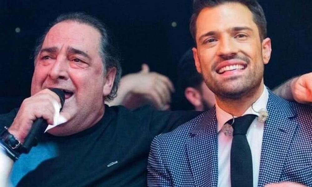 Βασίλης Καρράς: Τα τραγούδια του τίμησε ο Κωνσταντίνος Αργυρός - «Ήταν μεγάλη επιρροή για εμένα» (Βίντεο)